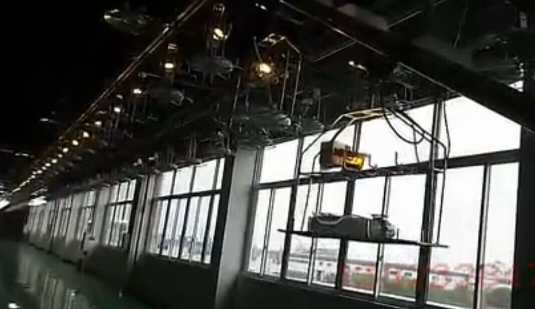 懸掛式無極燈老化線